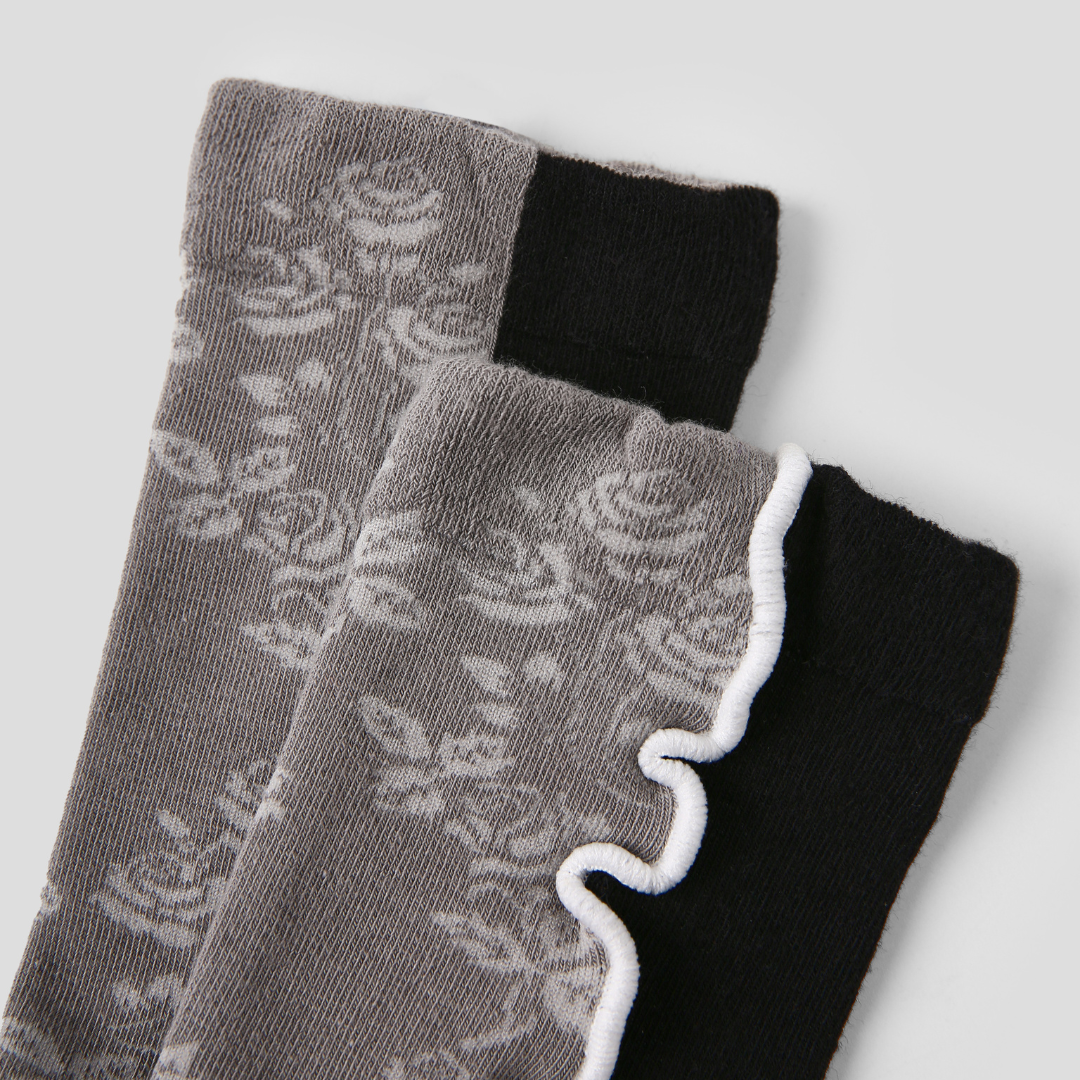 Women's Dual-Tone Ruffle Edge Socks