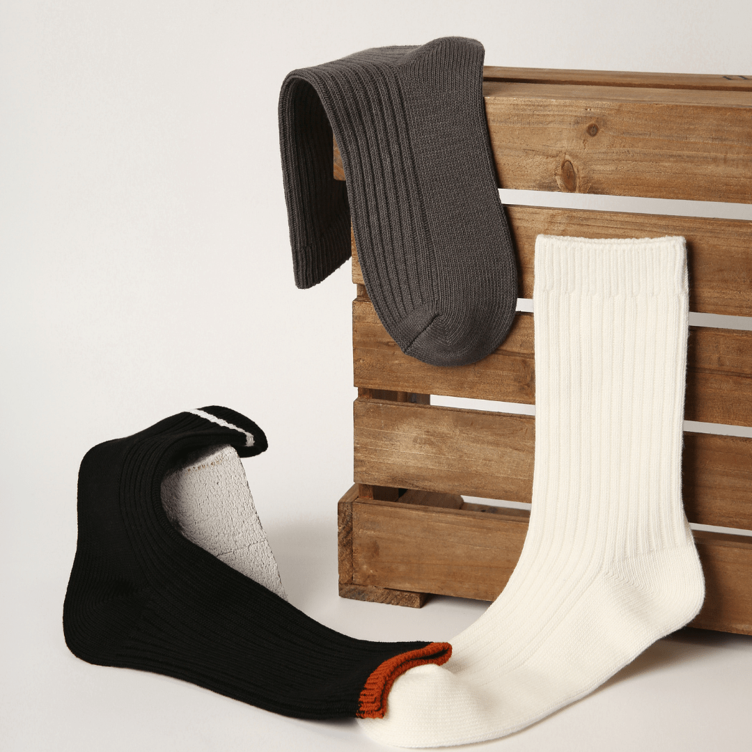 Renaissance Socks Crew Socks Men's Black Textured Crew Socks