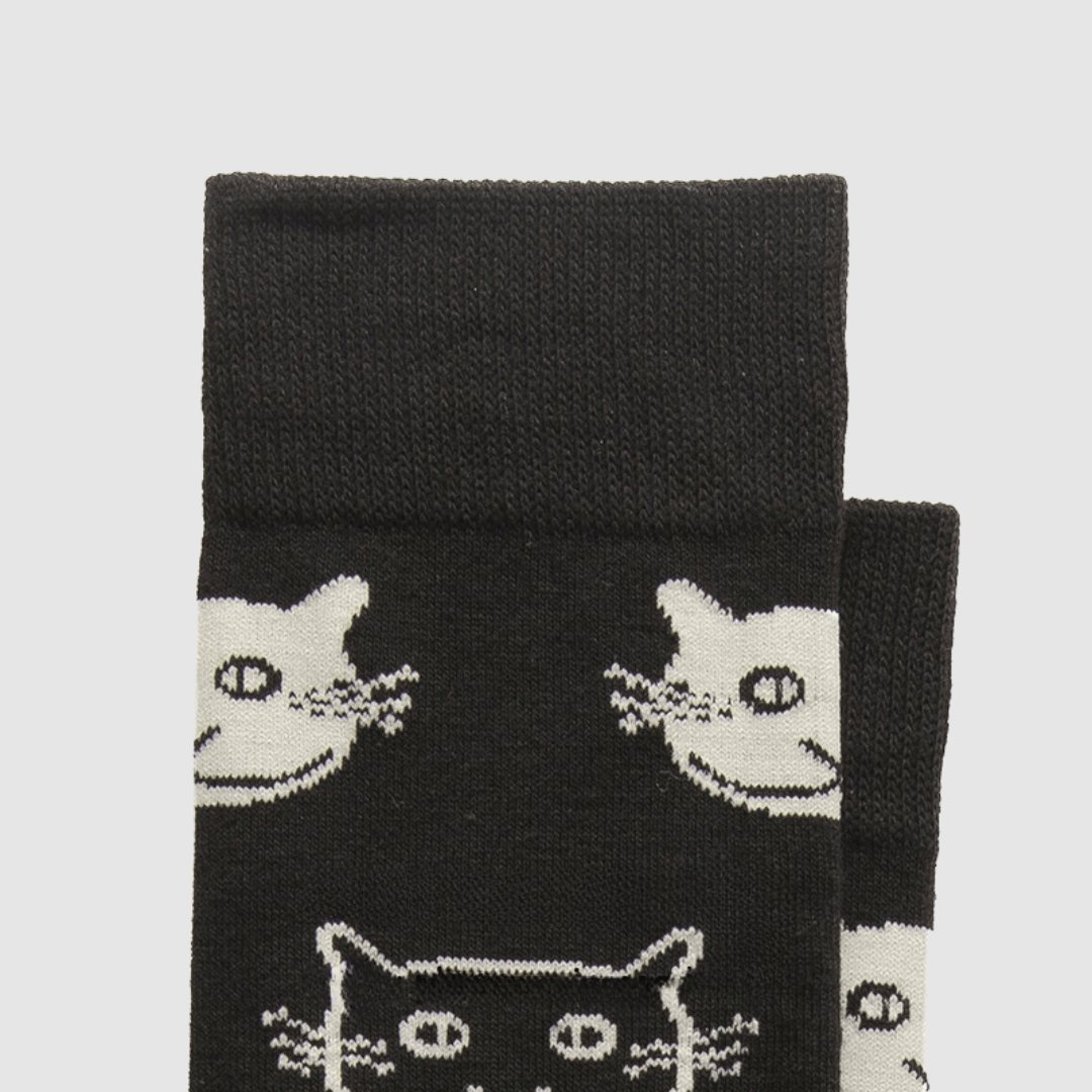 Renaissance Socks Crew Socks 4-10 Women's Black & White Cat Crew Socks