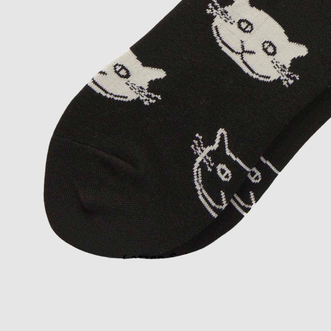 Renaissance Socks Crew Socks 4-10 Women's Black & White Cat Crew Socks