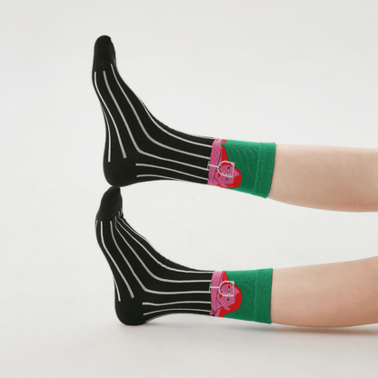 Renaissance Socks Crew Socks Women's Grab A Drink Crew Socks